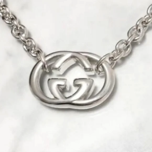 GORGEOUS 😍 ITALIAN LUXURY GUCCI NECKLACE ✨️ - Picture 2 of 9